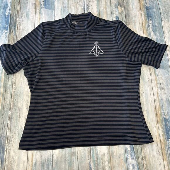 Harry Potter Shirt Medium Womens Deathly Hallows Wizarding‎ World Stripe Top - Picture 1 of 9